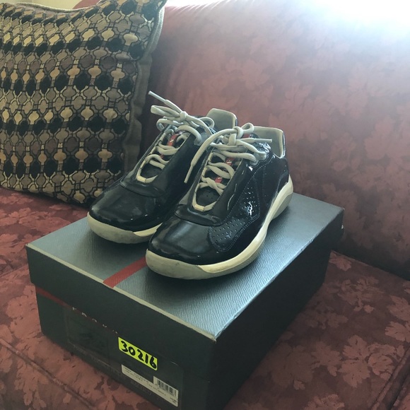 Men’s Prada’s - Picture 2 of 8